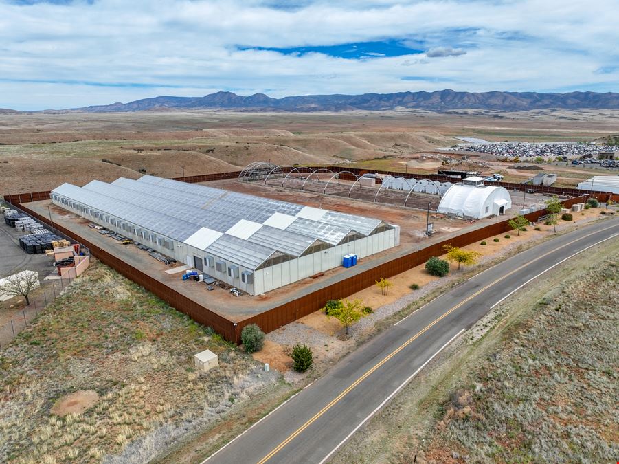 42,300 SF Flex Greenhouse Facility in Prescott Valley