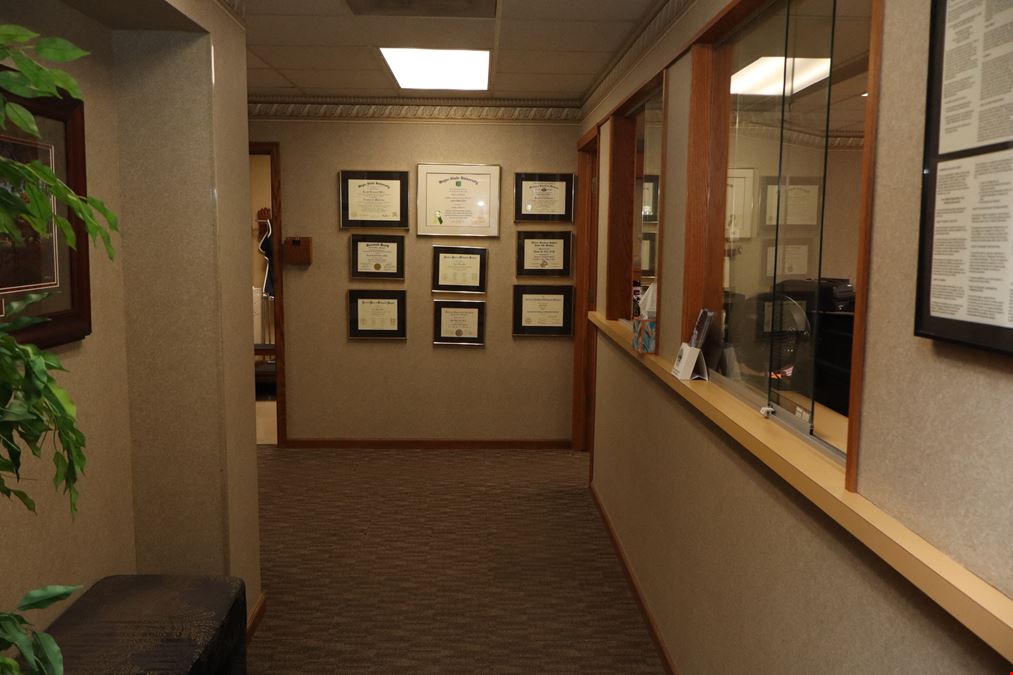 800 Cooper Ave, Suite 12