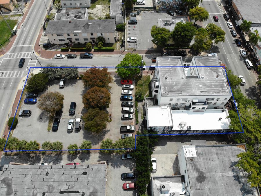 Retail property in MIAMI, FL