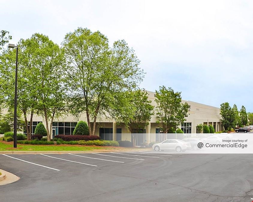 Northmont Business Center - 1965 Evergreen Blvd