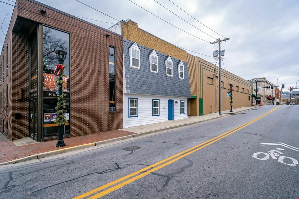 OFFICE BUILDING AVAILABLE IN DOWNTOWN WAYNESBORO