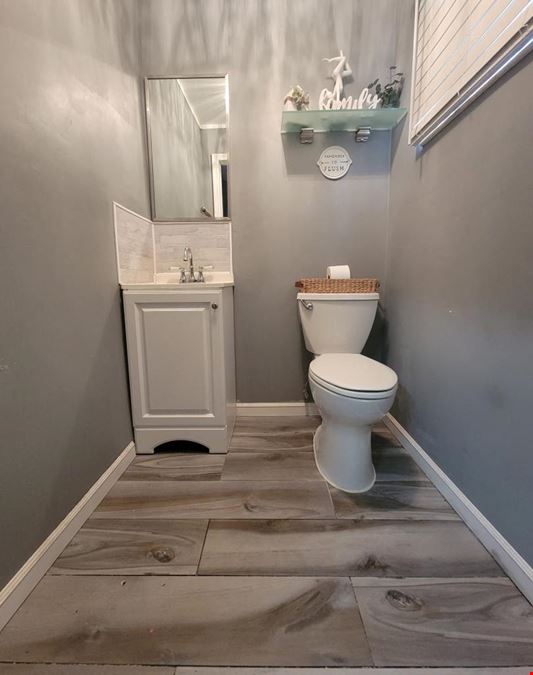 223 W 27th Street