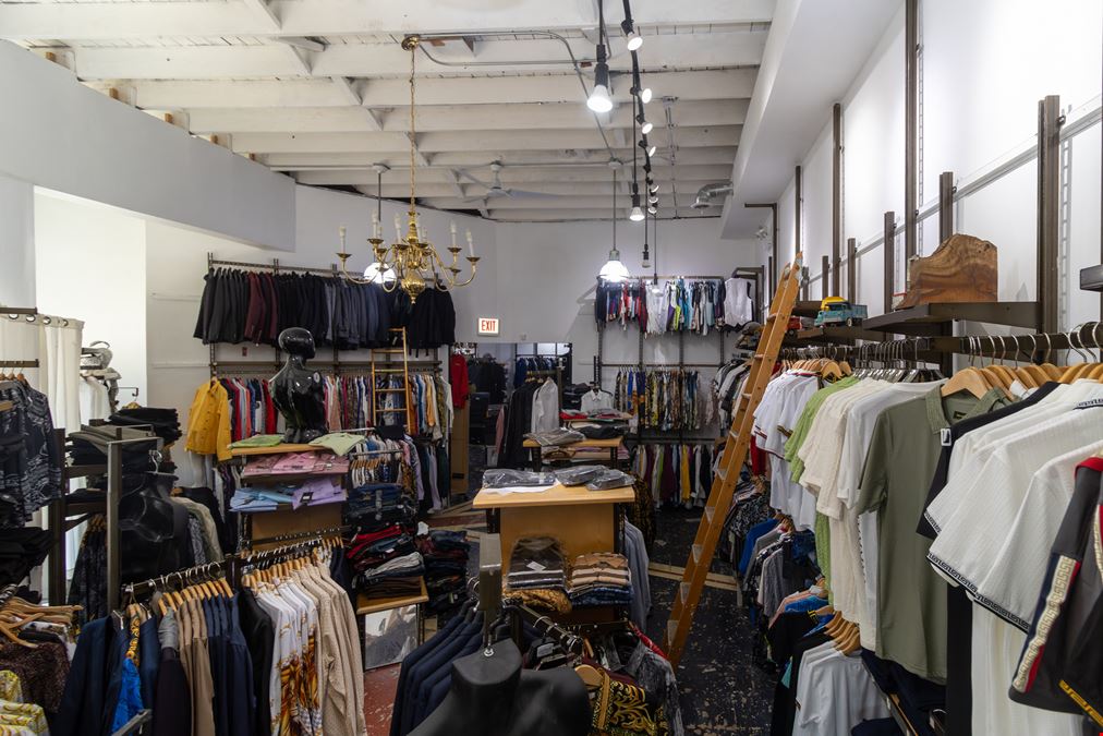 2950 W. Fullerton Ave | For Lease