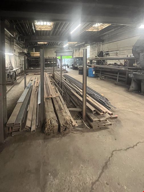 88-19 76th Avenue | 13,000 SF Warehouse for Sale with High Ceilings Delivered Vacant