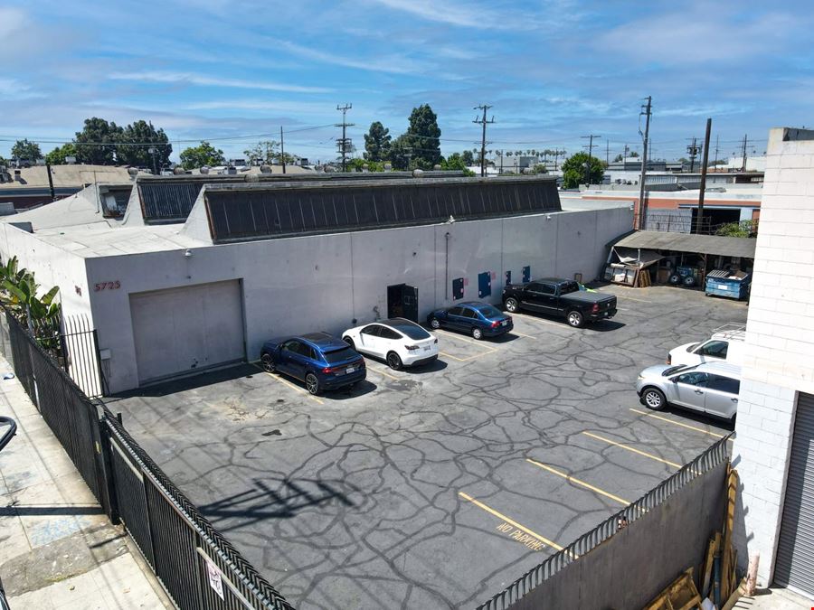 5725 S San Pedro St, Los Angeles, CA