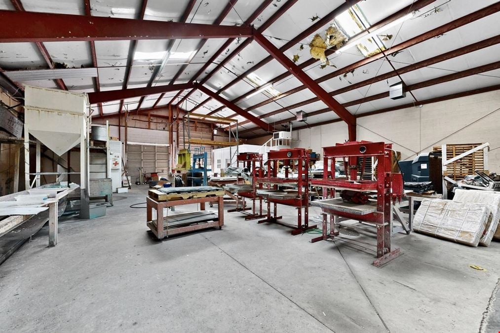 Bite Size ClearSpan Industrial Gem Near the Big I