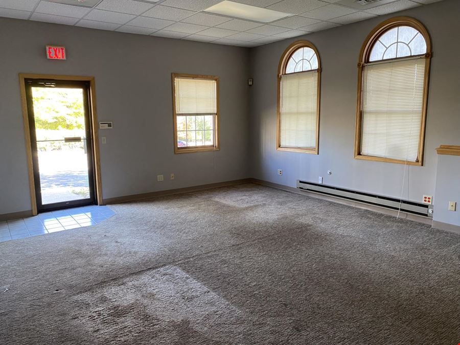 2705 Happy Joe Dr, Bettendorf, IA