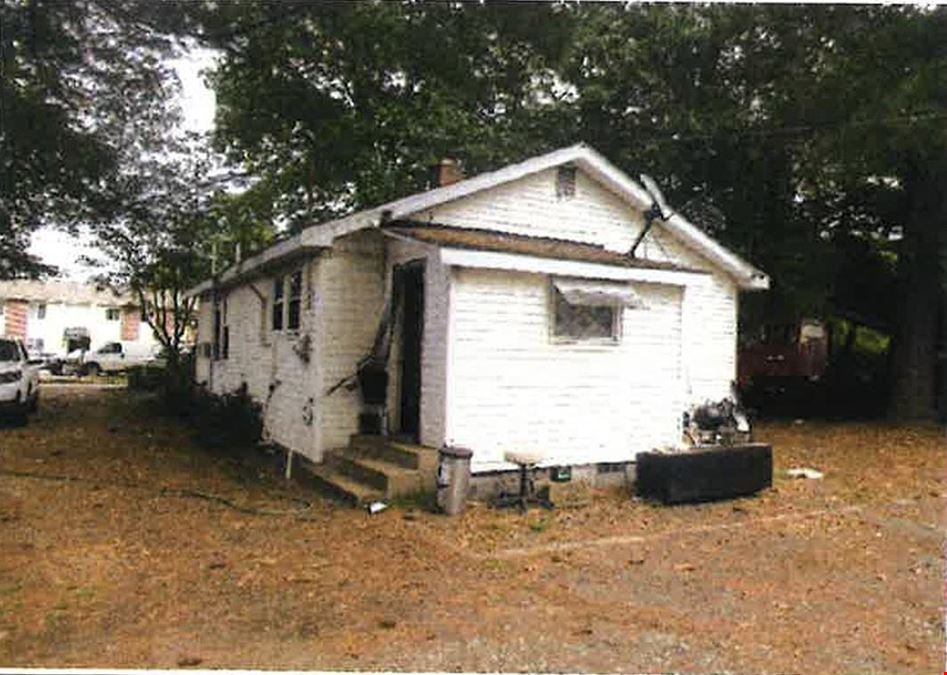 2 Colonial Pl