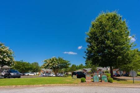 Preview of commercial space at 1875 Lockeway Drive