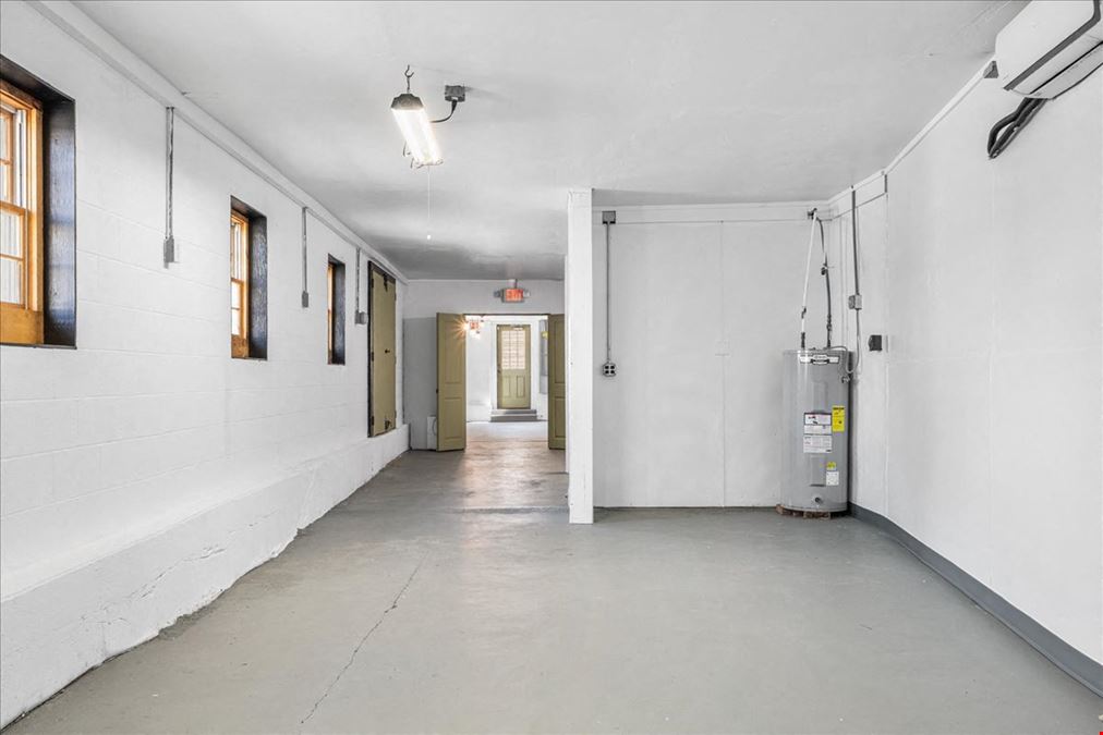 21 Furnace St