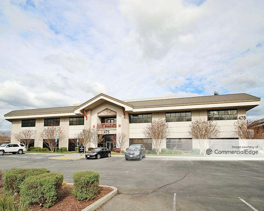 Oak Valley Business Center - 475 Aviation Blvd