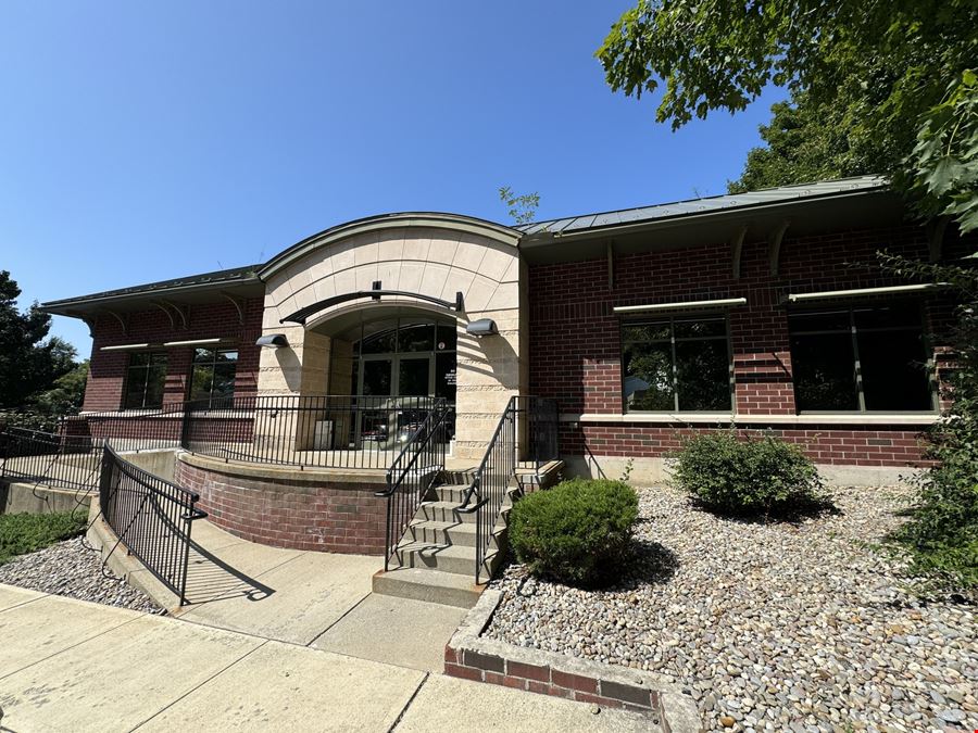 Medical Offices - 207 Washington Street