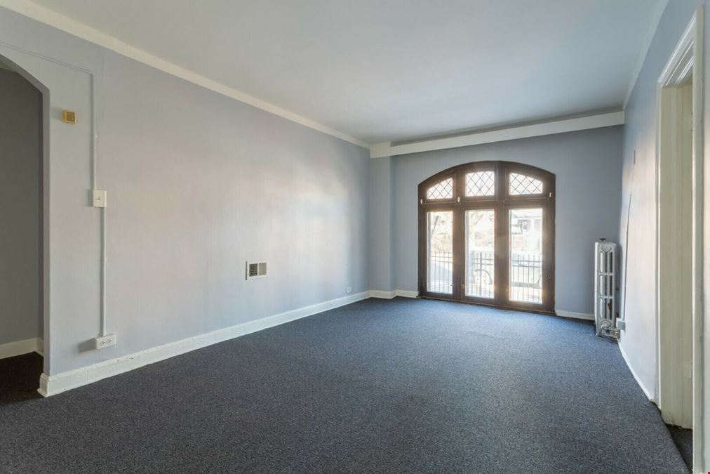 Crestwood Apartments