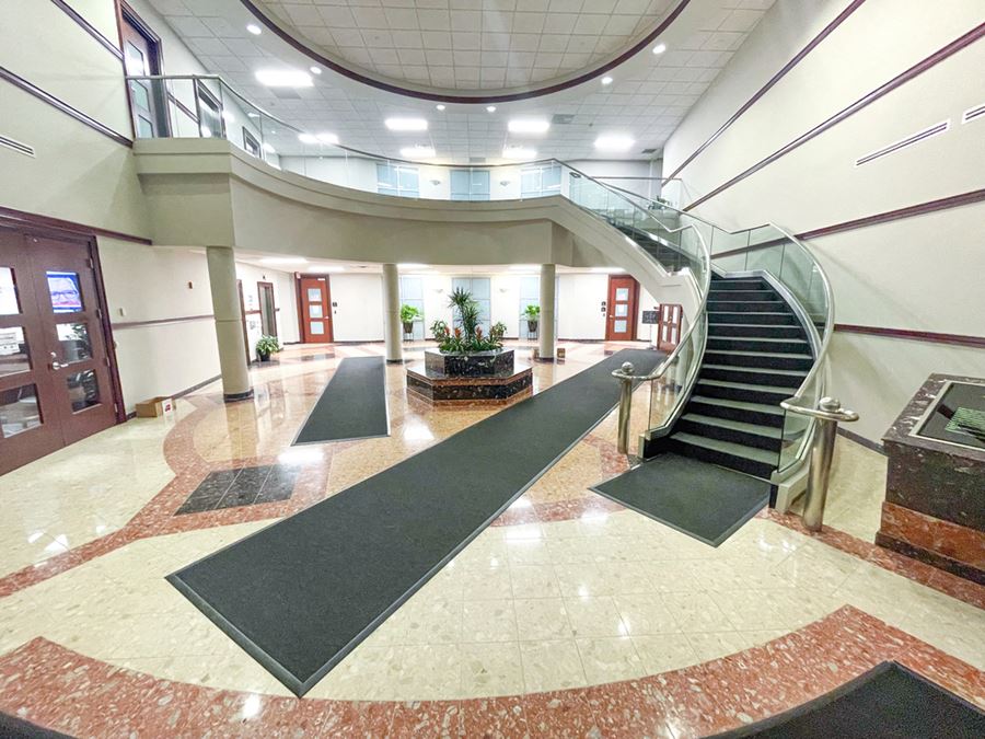 5 Professional and Medical Office Space  in Norfolk, VA 23502