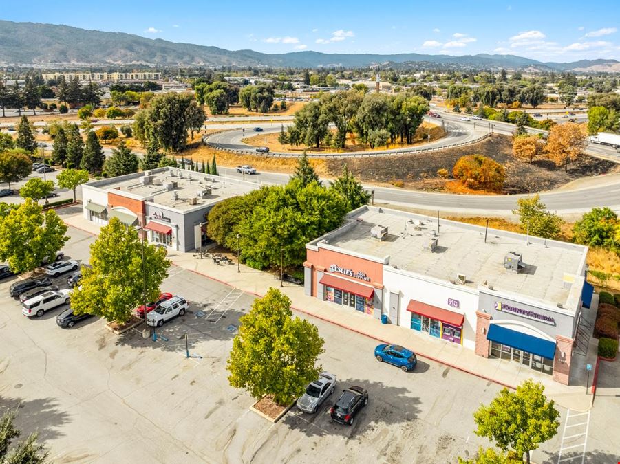 Leslie’s Pool Supplies & Shops at Gilroy Crossing