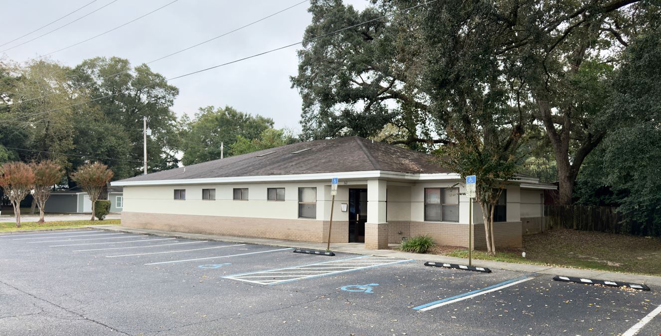 3,524 SF single-story Class B office building