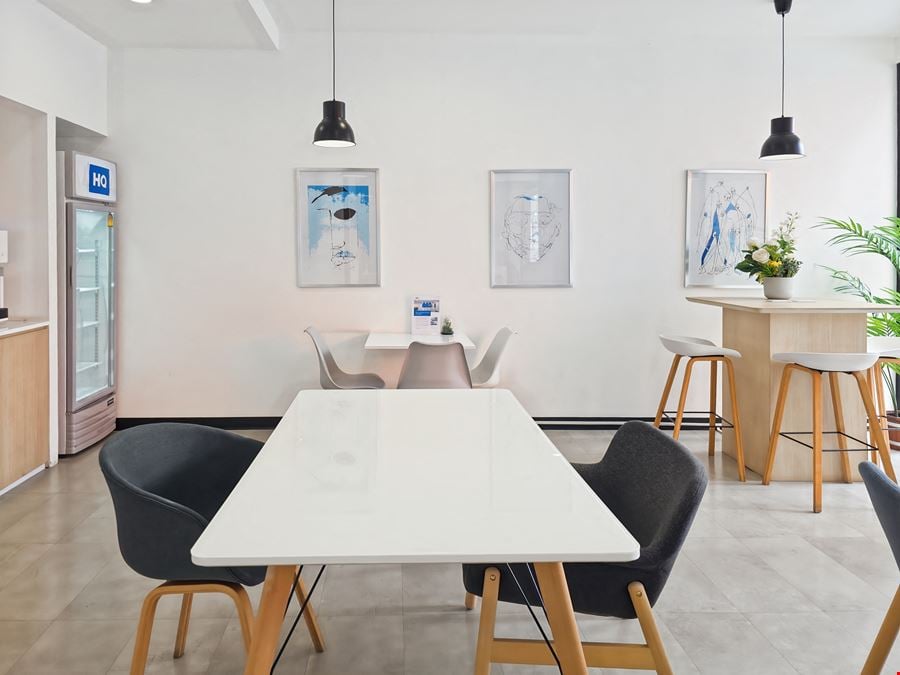 MO, Saint Charles - 3333-7 Rue Royale Street