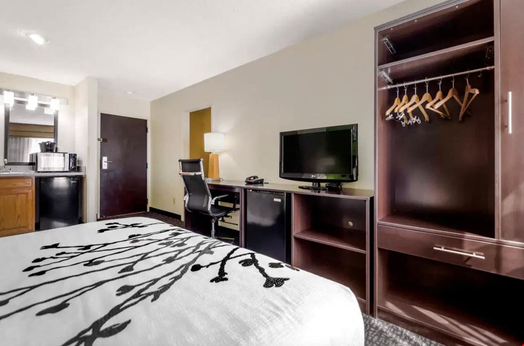 2525 Abbott Dr (Sleep Inn by Choice Hotels Omaha Airport)