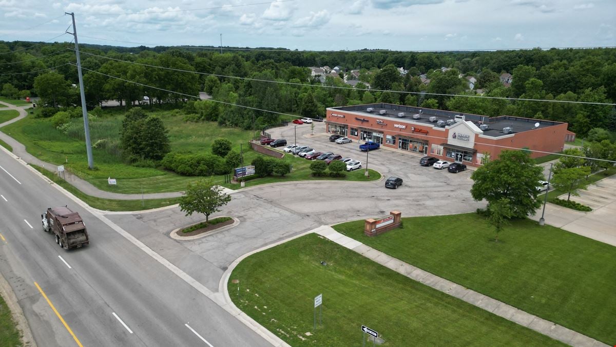 Hartland Pointe Plaza