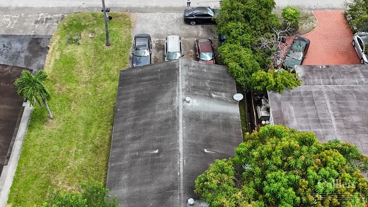 For Sale: Duplex in Miramar