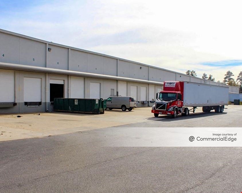 640 Airport South Pky