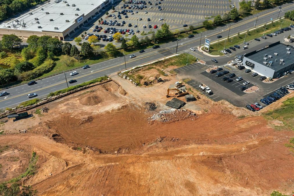 Plainville, CT - New Britain Avenue Retail Center