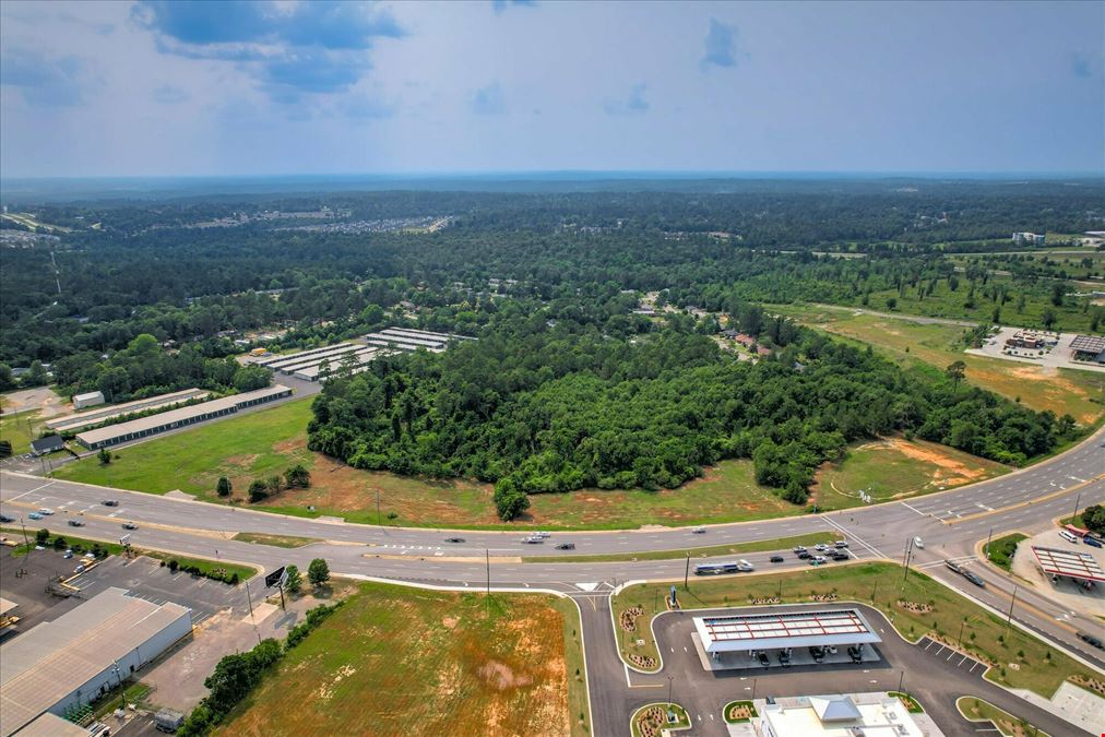 Ascauga Lake Road and Edgefield Road