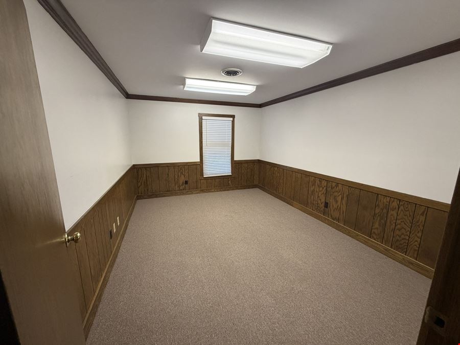 4656 Executive Dr, Suite 200