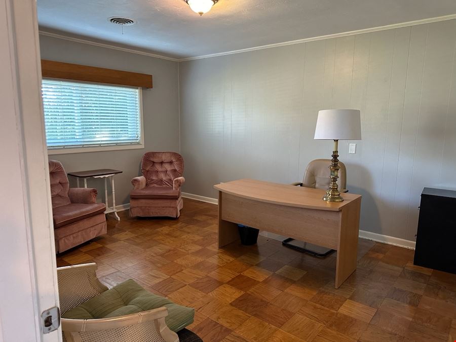 Downtown Deland Shared Office Space for Lease