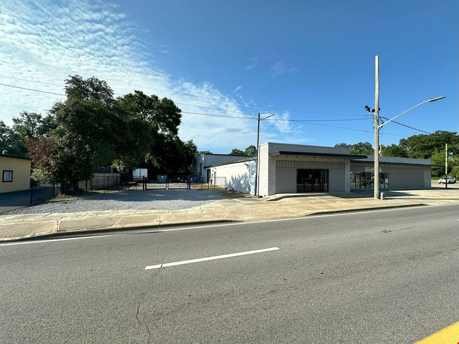 3465 SF Warehouse | For Lease