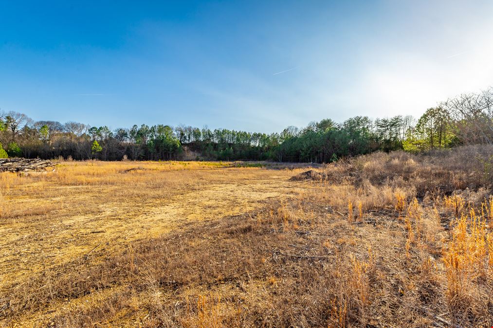 7.5 Acres of Vacant Land on Battlefield Parkway in Ringgold GA for Development