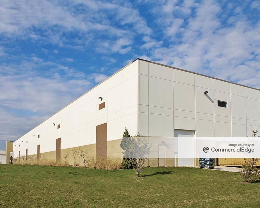 Bluff Point Business Park - 821 Bluff Road