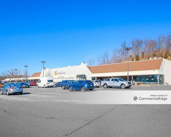 Preview of Retail space for Rent at 72 Newtown Road
