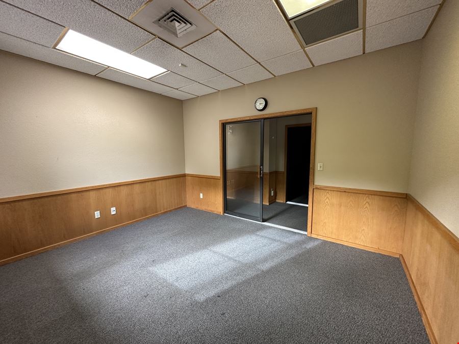 1211 Square