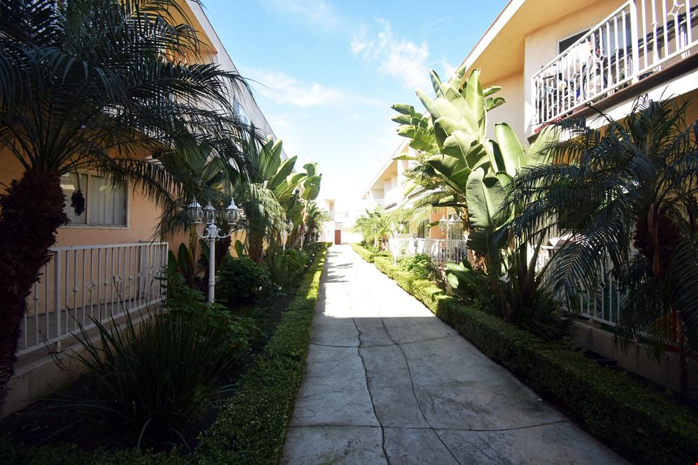 Inglewood Palms