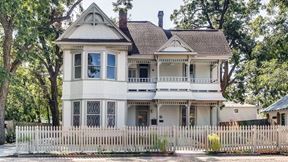 1301 E Cesar Chavez St