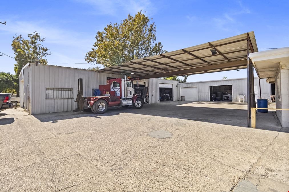 Turnkey Tire & Auto Service Property for Sale | Fully Operational Facility with Prime Hwy 75 Frontage – Willis, TX