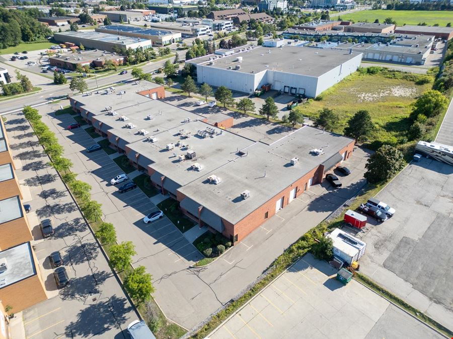 215 Traders Blvd E, Mississauga, ON L4Z 3K5