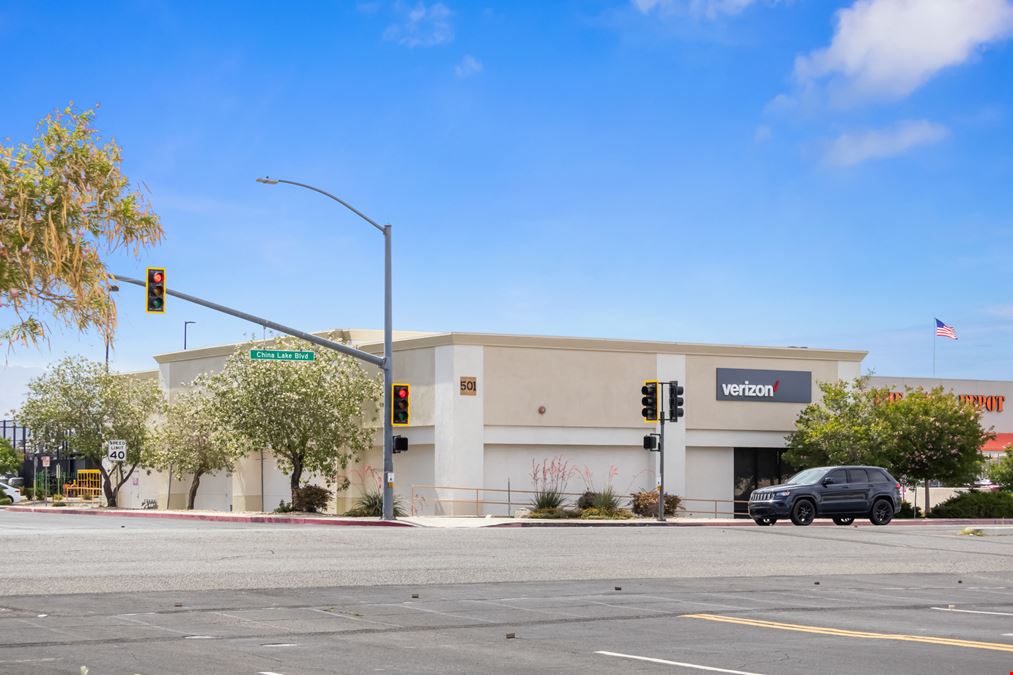 100% Leased, 4-Tenant NNN Retail - Outparcel to Home Depot