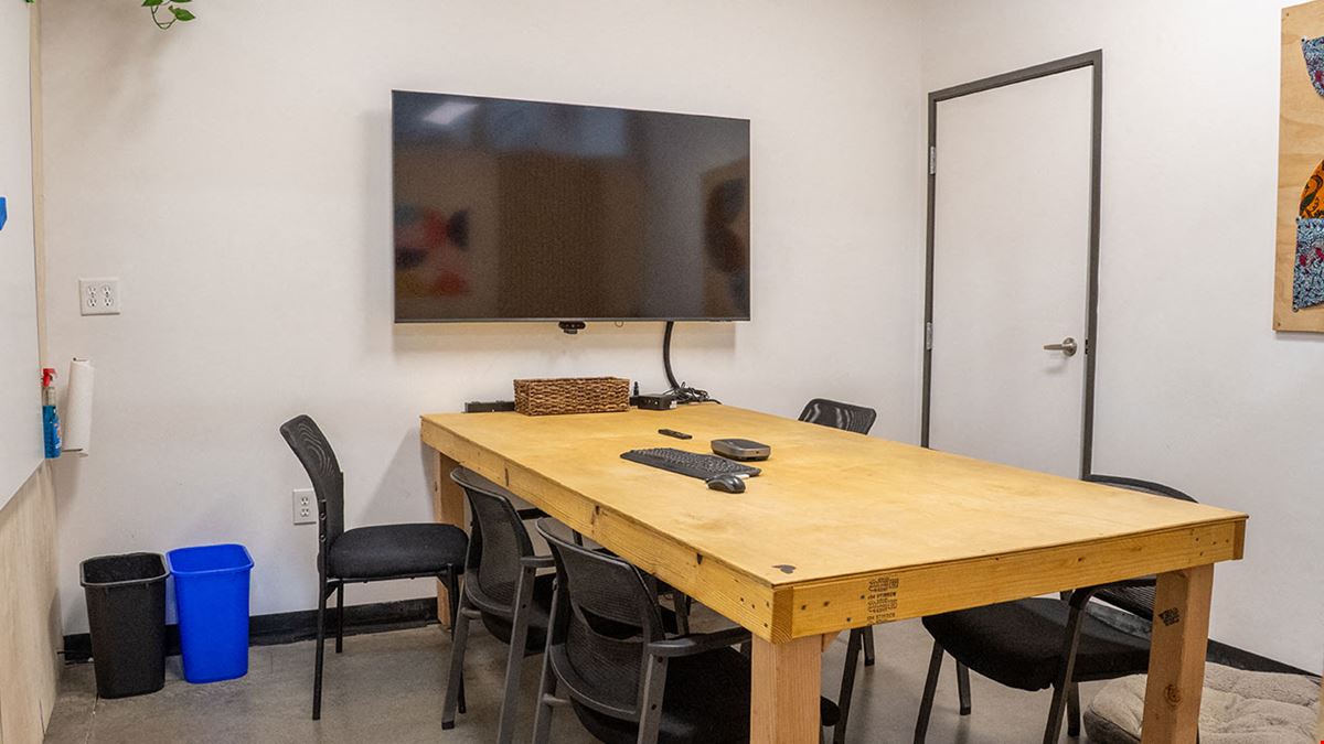 3000 Airport Drive, Unit 404