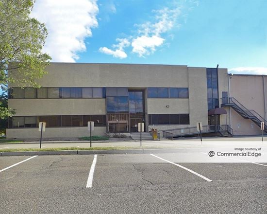 Preview of Industrial space for Rent at 77 Metro Way