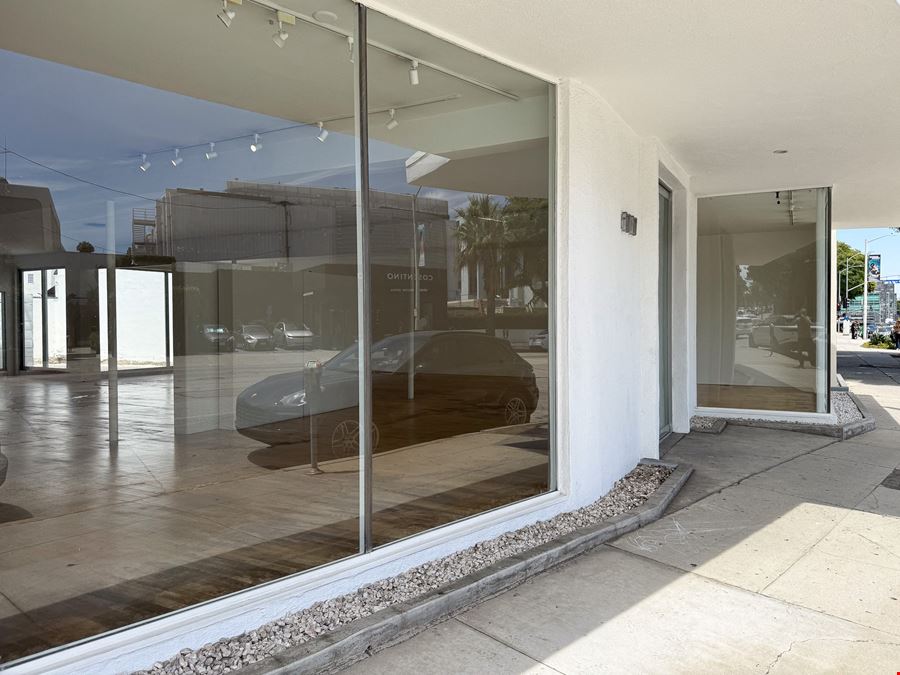 8767 Beverly Boulevard