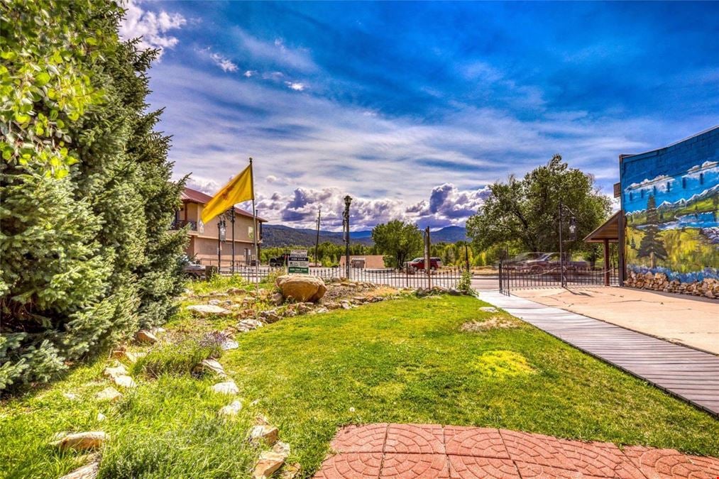 Live/Work Space - Boutique Shop in Chama, NM for Sale