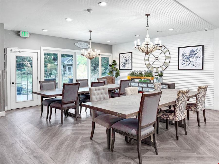 1100 Reba McEntire Ln