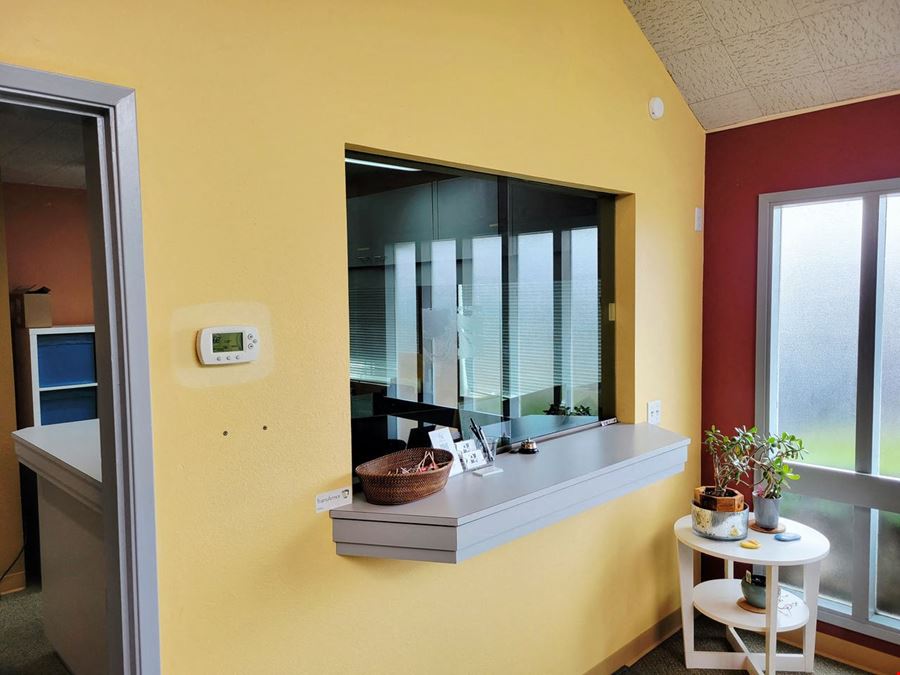 Professional/Medical Office Condo in Lakewood