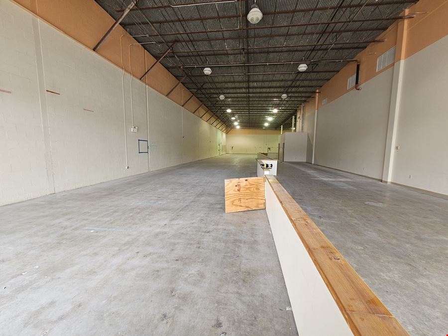 N Lafourche Plaza