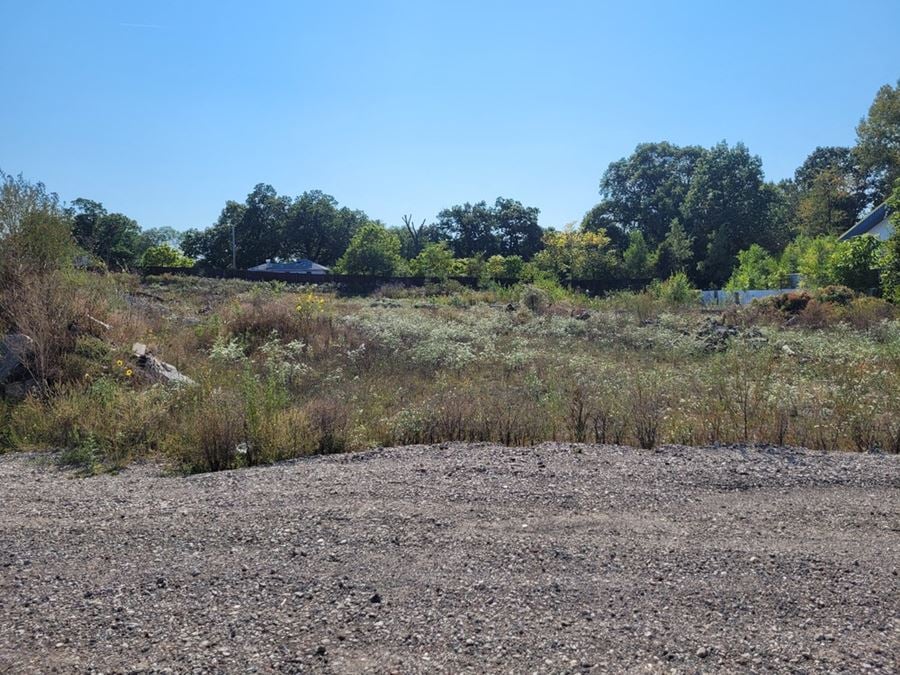 5555 W Ridge Rd (Lot 2)