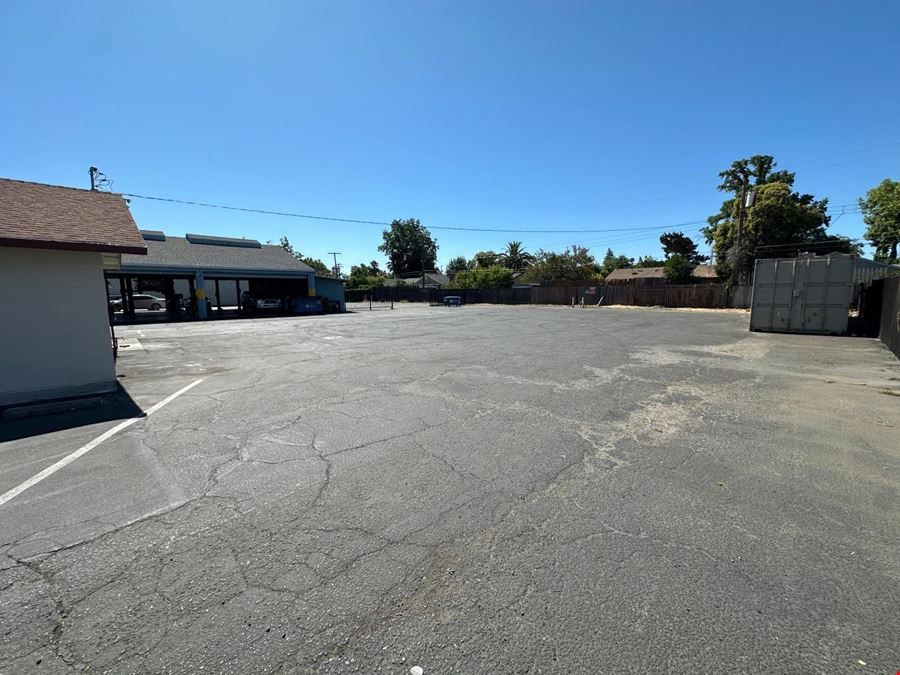 5026 Fruitridge Rd