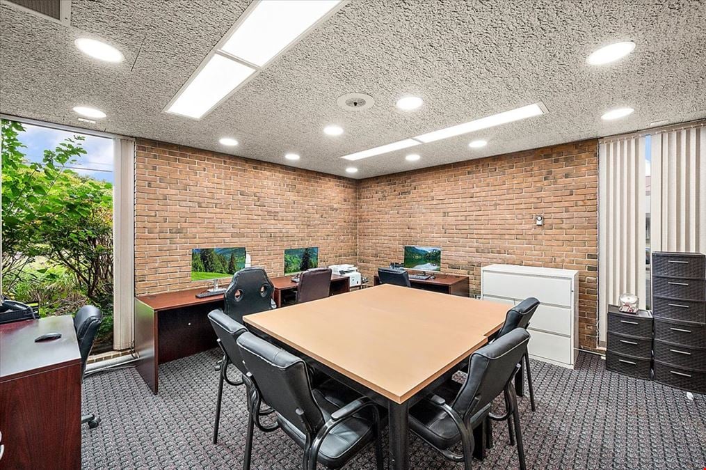 25950 Middlebelt Rd