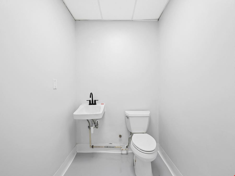 1930 E Sunrise Blvd #5